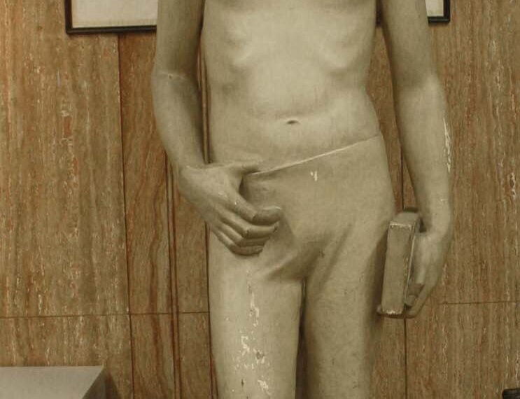 The World’s Top 10 Hunkiest Statues You’ll&hellip;