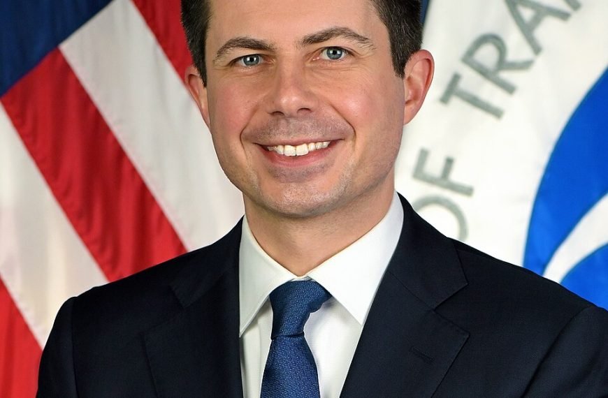 Pete Buttigieg Leads Polls for 2028